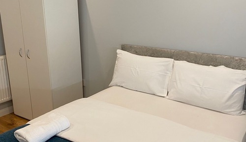 Apartamento de lujo, baño privado (1 Bedroom)