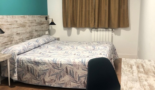 Habitación con 2 camas individuales