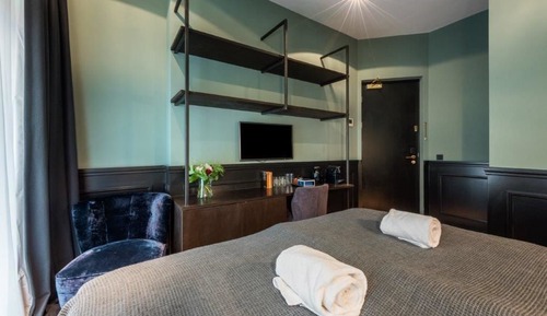 Habitación City doble (Nightlife experience room)