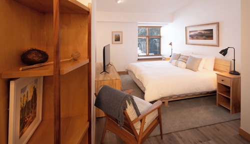 405: Hotel Room Lock-off