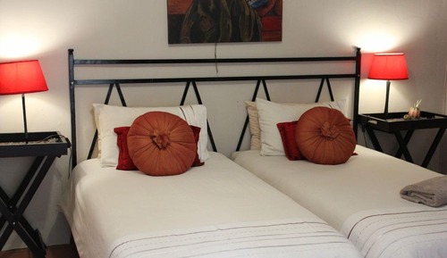 Habitación con 2 camas individuales