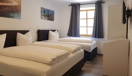 Habitación triple económica