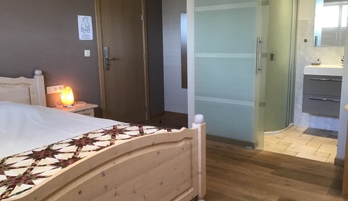 Habitación con 2 camas individuales