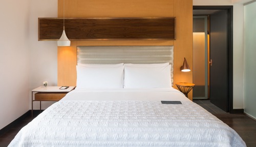 Suite junior, 1 habitación, balcón, en esquina