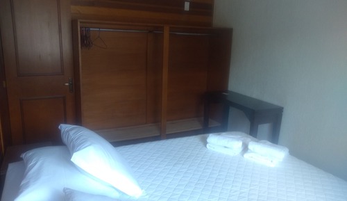 Apartamento superior, 2 habitaciones, vistas a la ciudad, en la zona del patio