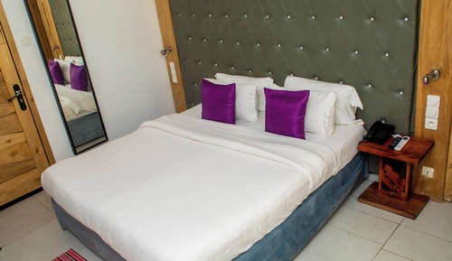 Habitación Deluxe doble, vistas a la piscina