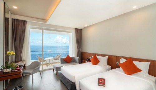 Habitación clásica con 2 camas individuales, vistas al mar