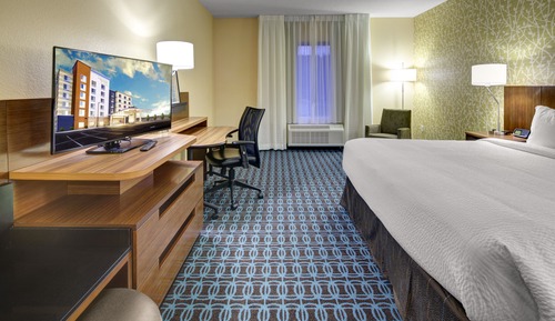 Habitación, 1 cama de matrimonio grande (Mobility Accessible, Roll-In Shower)