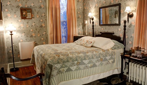 Habitación, baño privado (Grace Yawger Room)