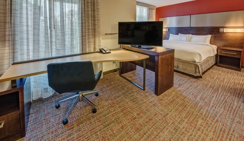 Estudio, 1 cama de matrimonio grande con sofá cama (Mobility/Hearing Access, Roll-in Shwr)