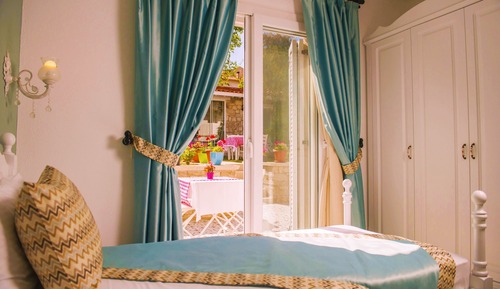 Habitación estándar con 1 cama doble o 2 individuales