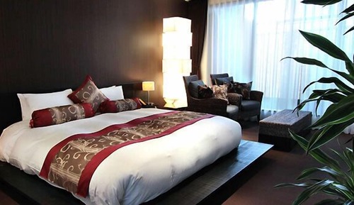 Suite (Room)