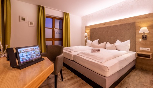 Habitación Confort doble, 1 habitación, balcón, vistas al complejo turístico