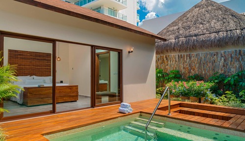 Suite estudio, 1 cama de matrimonio grande, no fumadores, frente al mar