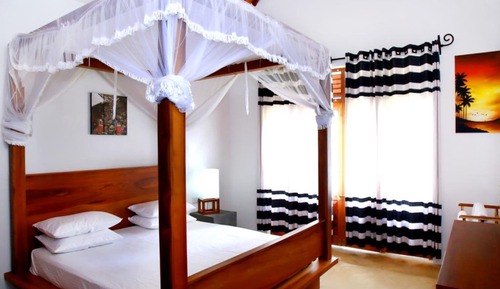 Villa Deluxe