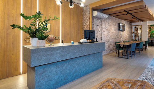 Deluxe SUITE