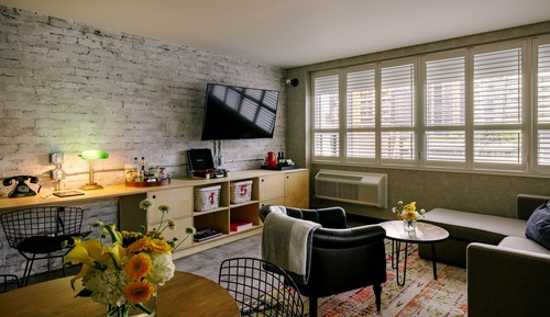 Suite (Master)