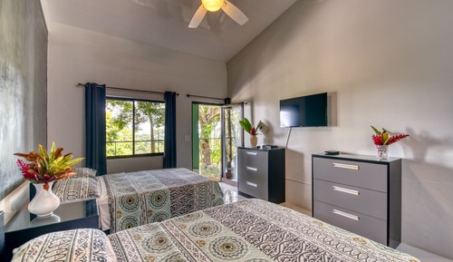7 GREY ROOM Double Room with Two Double Beds