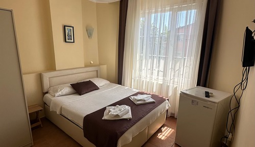 Habitación estándar con 1 cama doble o 2 individuales