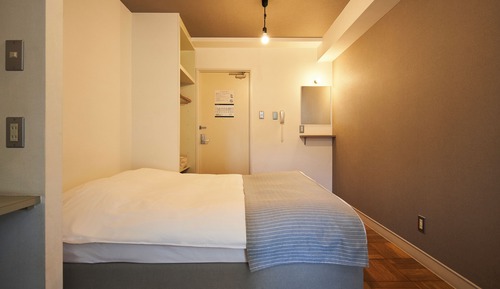 Habitación individual (shared bathroom)