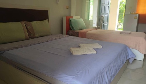 TRIPLE ROOM SECOND FLOOR