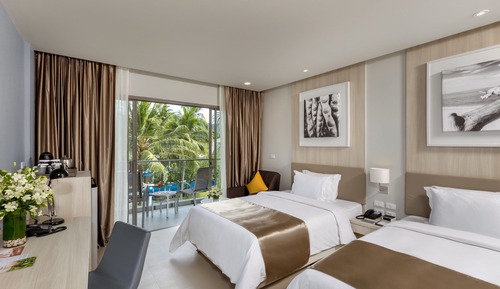 Habitación Deluxe, vistas a la piscina (Beach Wing)