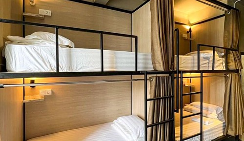 Dormitorio compartido básico, solo para hombres
