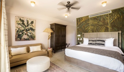 Habitación Deluxe, 1 cama de matrimonio grande, vistas a la piscina
