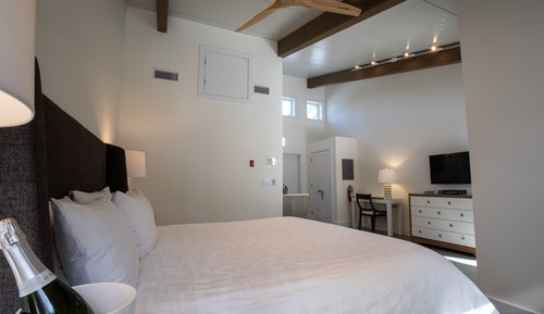 Suite estudio junior, 1 cama de matrimonio grande