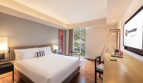 Habitación superior, vistas al jardín