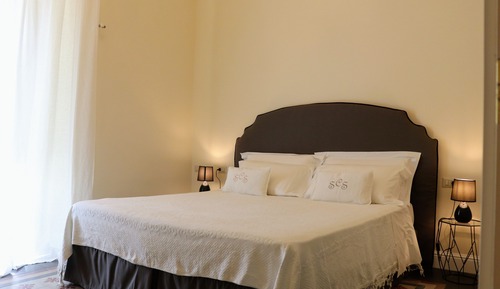 Habitación superior con 1 cama doble o 2 individuales, accesible para personas con discapacidad