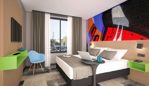 Habitación doble superior, 1 cama doble, en una planta alta (Eiffel Tower View)