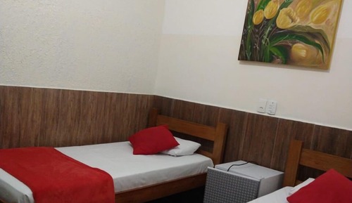 Habitación con 2 camas individuales