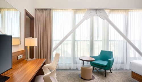 Habitación Deluxe, 1 cama de matrimonio grande, vistas a la ciudad