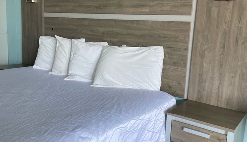 Habitación estándar, 1 cama de matrimonio grande (STANDARD KING)