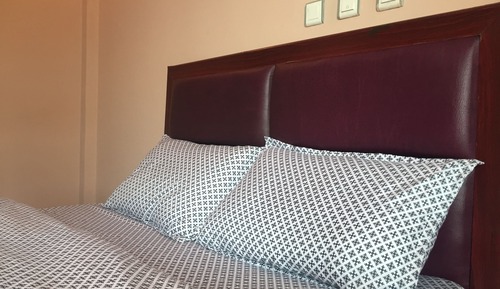 Habitación Deluxe, 1 cama doble, baño privado, vistas a la ciudad