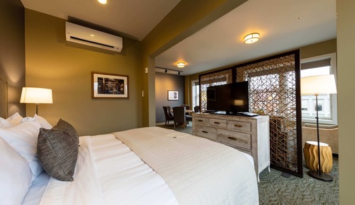 Suite estudio Grand, 1 cama de matrimonio grande con sofá cama, vistas a la ciudad, en esquina