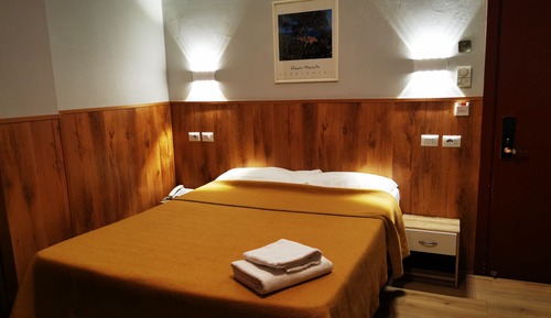 Habitación con 1 cama doble o 2 individuales