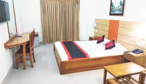 Habitación Deluxe doble, 1 cama de matrimonio, vistas a la ciudad