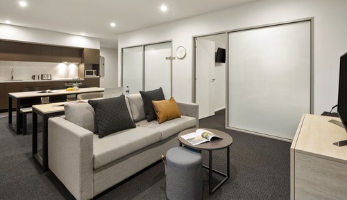 Apartamento ejecutivo, 2 habitaciones, cocina