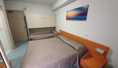 Habitación triple económica
