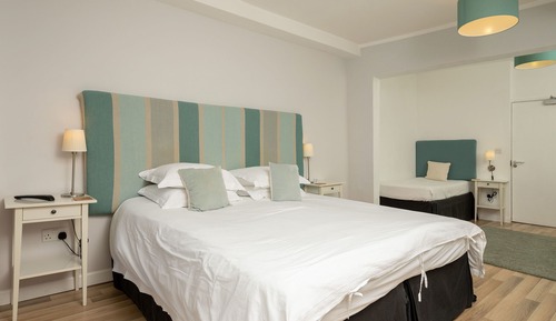Habitación cuádruple clásica