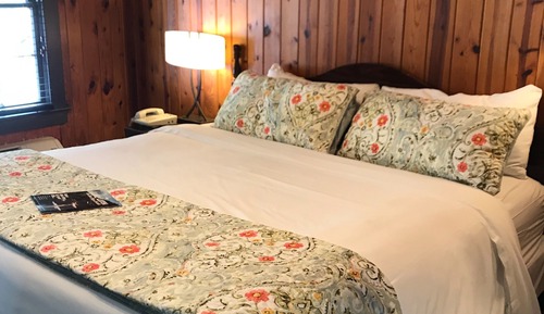Habitación individual estándar, 1 cama de matrimonio grande, balcón (The Rocky Broad Room)