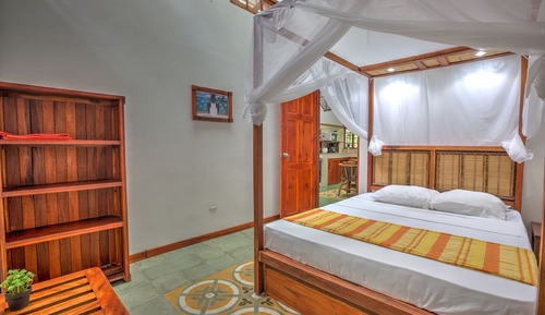 Villa de diseño, 2 camas de matrimonio, vistas al jardín