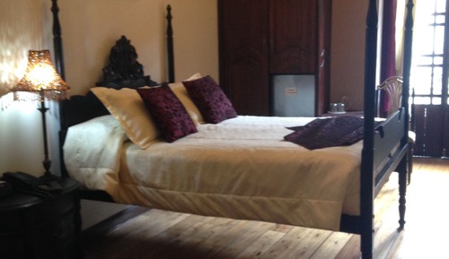 Habitación Confort doble, 1 cama de matrimonio, balcón, vistas a la ciudad