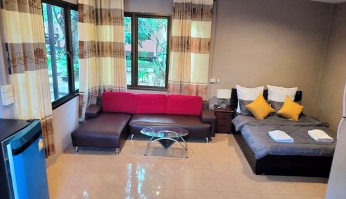 Habitación básica, 1 cama de matrimonio grande, no fumadores, vistas al jardín