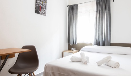 Habitación básica doble, baño privado