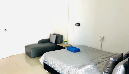 Estudio básico, 1 cama de matrimonio