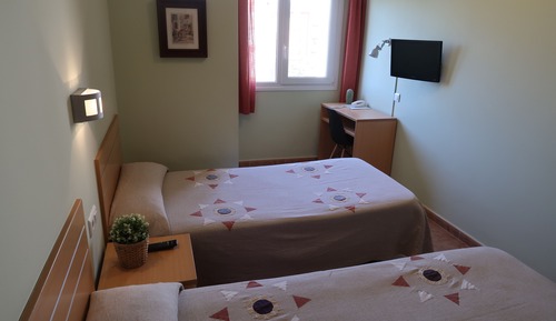 Habitación con 1 cama doble o 2 individuales