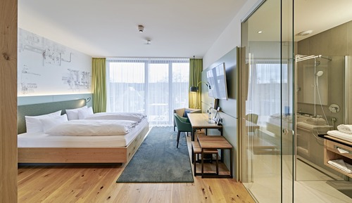 Habitación Deluxe con 1 cama doble o 2 individuales, balcón